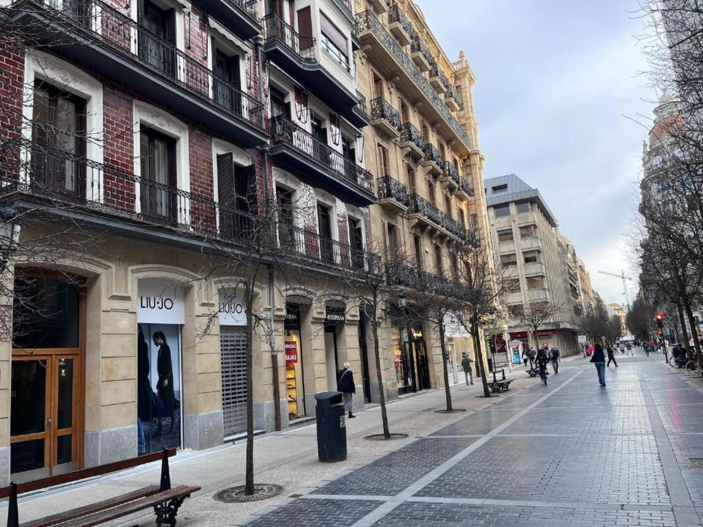 Apartamento Mentura Centro De San Sebastian Parking Free Luaran gambar